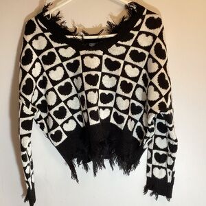Frayed Heart Pattern Sweater - Black & White